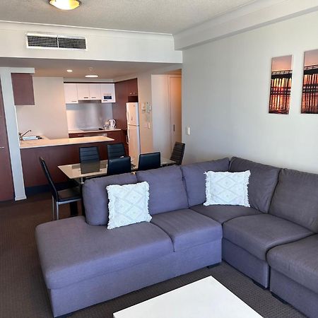 Deluxe Chevron Renaissance Lägenhet Guldkusten Exteriör bild