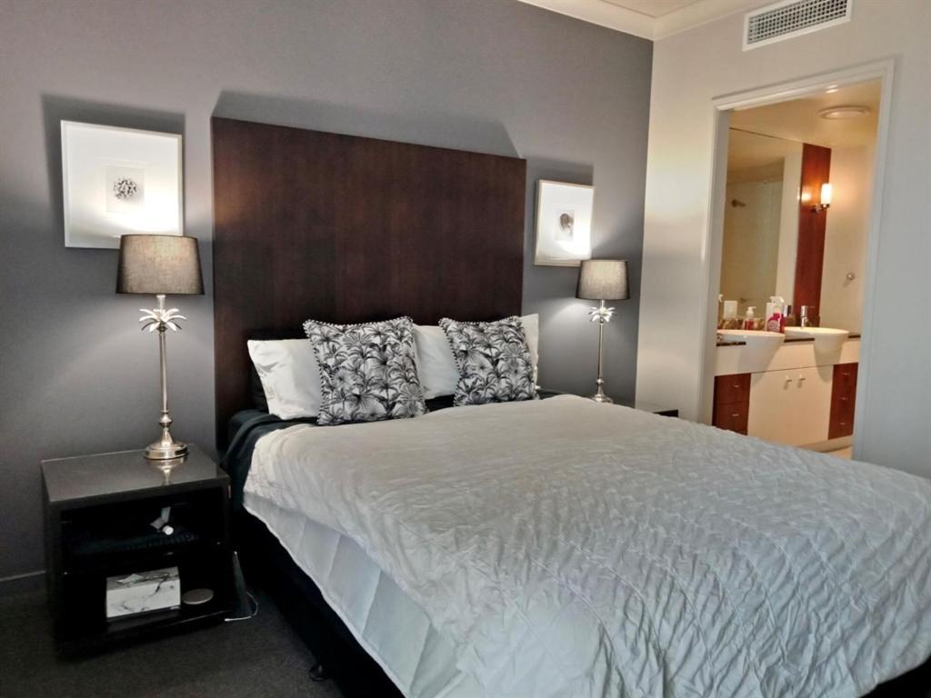 Deluxe Chevron Renaissance Lägenhet Guldkusten Exteriör bild