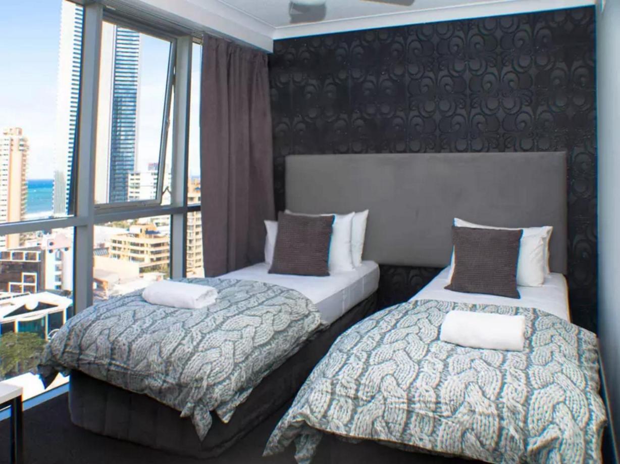 Deluxe Chevron Renaissance Lägenhet Guldkusten Exteriör bild
